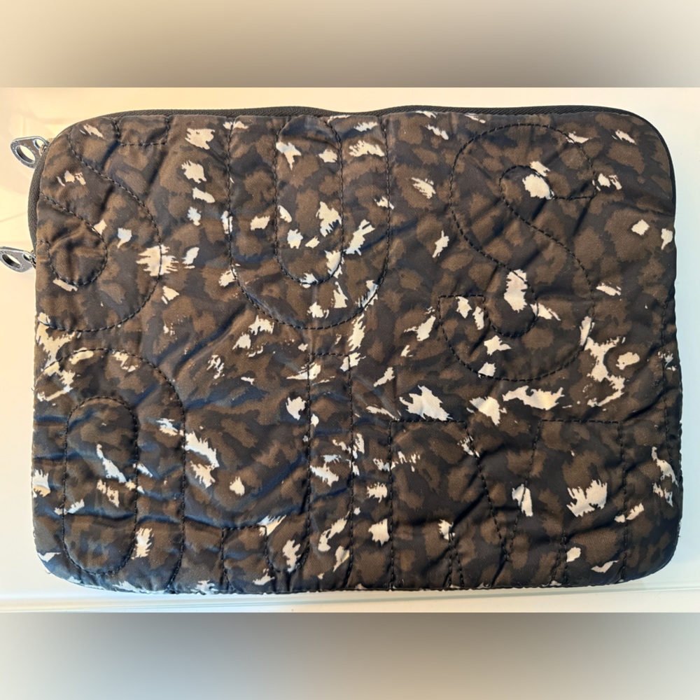 Marc by Marc Jacobs 13inch laptop bag in floral print padded black y2k vintage - Picture 4 of 7